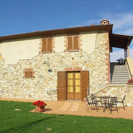 Apartment Sleeps 5 Pool Wifi T762840 *